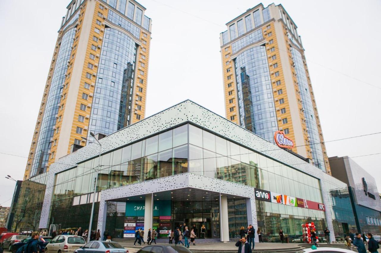 Black&White Apartment In Smart Plaza เคียฟ ภายนอก รูปภาพ